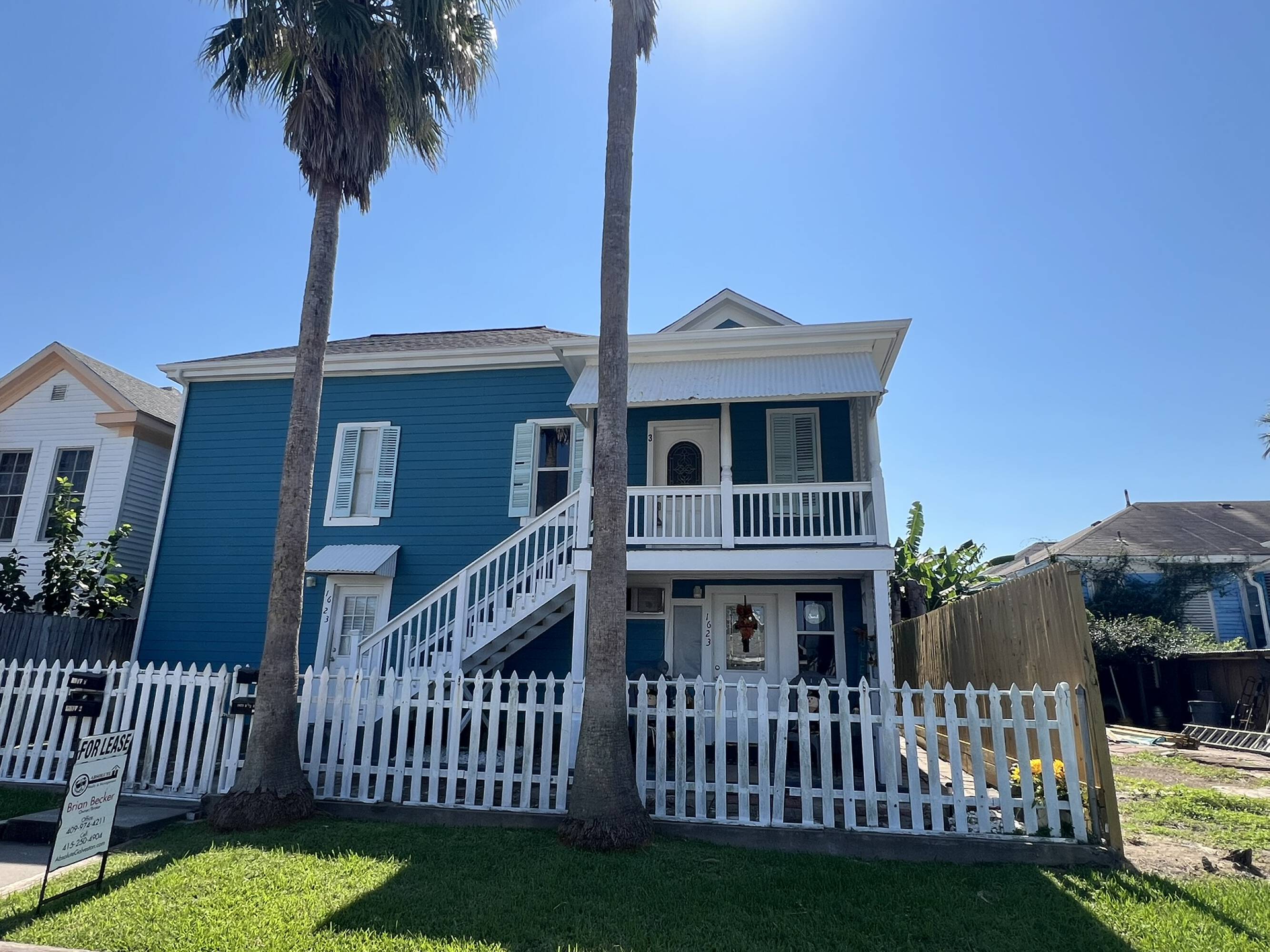 Income Prop Near Beach